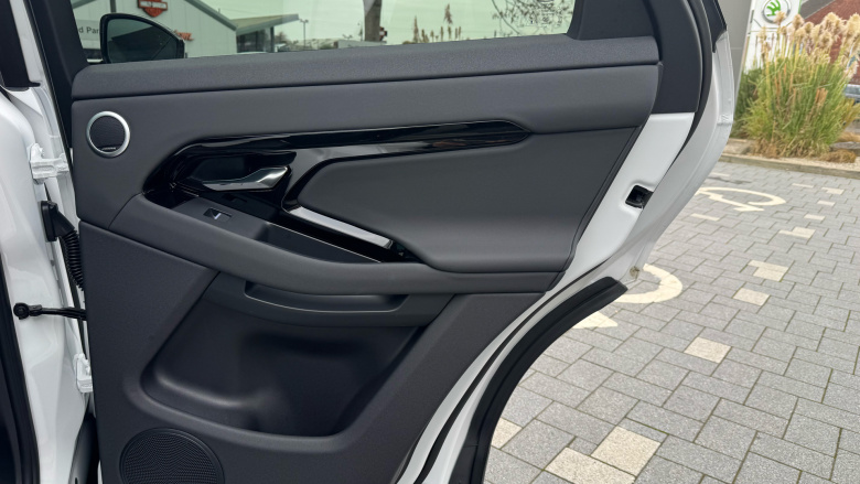 Land Rover Range Rover Evoque 2.0 D200 Dynamic SE 5dr Auto Diesel Hatchback